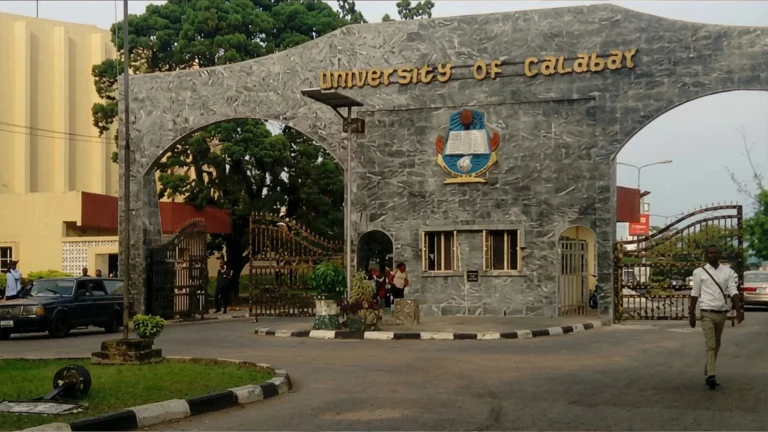 Police storm varsity chapel, disrupts service over leadership tussle