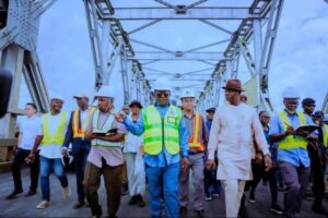 Umahi orders removal of all ads on first Niger Bridge, replaced with Tinubu’s photos